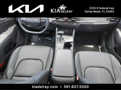 Used 2026 Kia Sportage EX w/ EX Panorama Roof Package FWD image 11