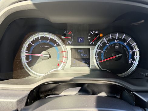 Used 2016 Toyota 4Runner Limited AWD/4WD image 21