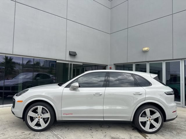 Used 2022 Porsche Cayenne Platinum Edition AWD/4WD image 5