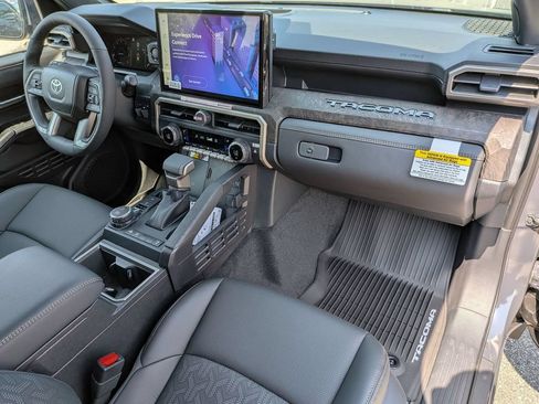 New 2026 Toyota Tacoma Limited w/ Tow Tech Package AWD/4WD image 32