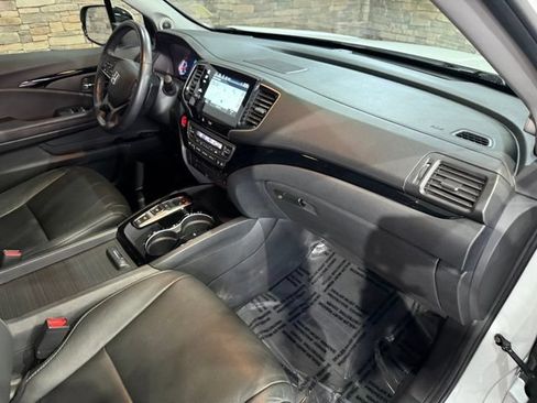 Used 2021 Honda Pilot Touring image 29