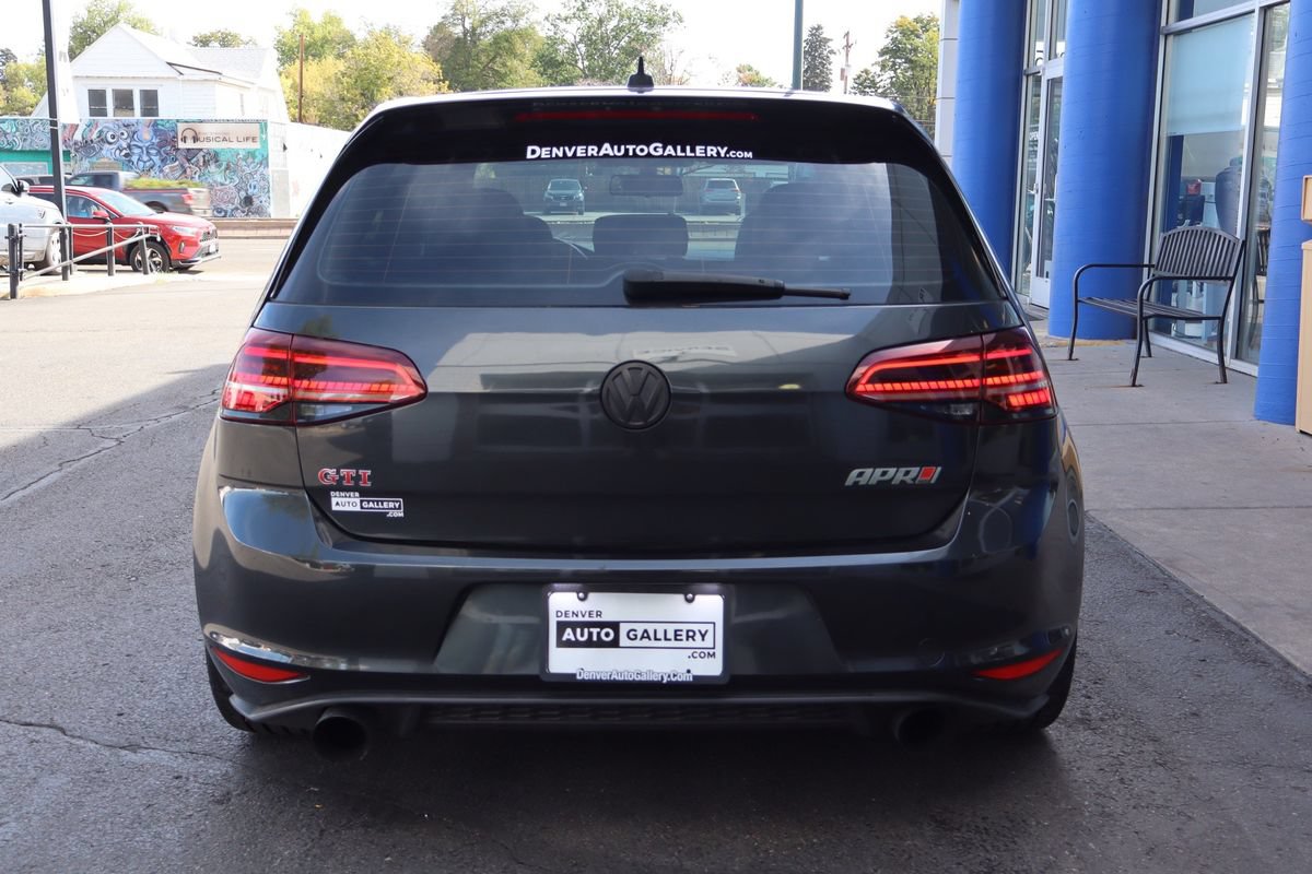 Used 2017 Volkswagen GTI SE FWD image 4