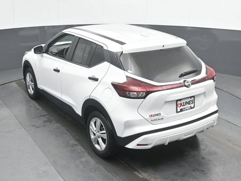 Used 2021 Nissan Kicks S FWD image 38