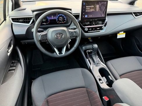 Certified 2026 Toyota Corolla SE w/ SE Package FWD image 33