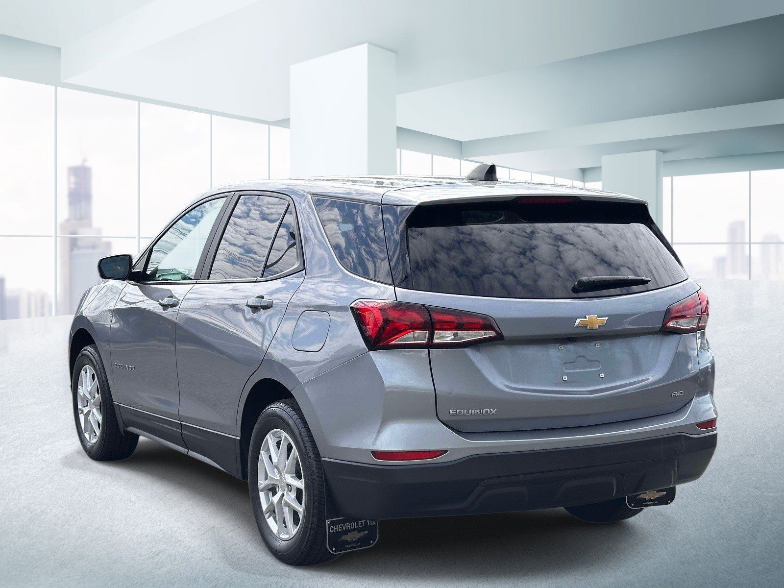 Used 2023 Chevrolet Equinox LS w/ LS Convenience Package AWD/4WD image 3