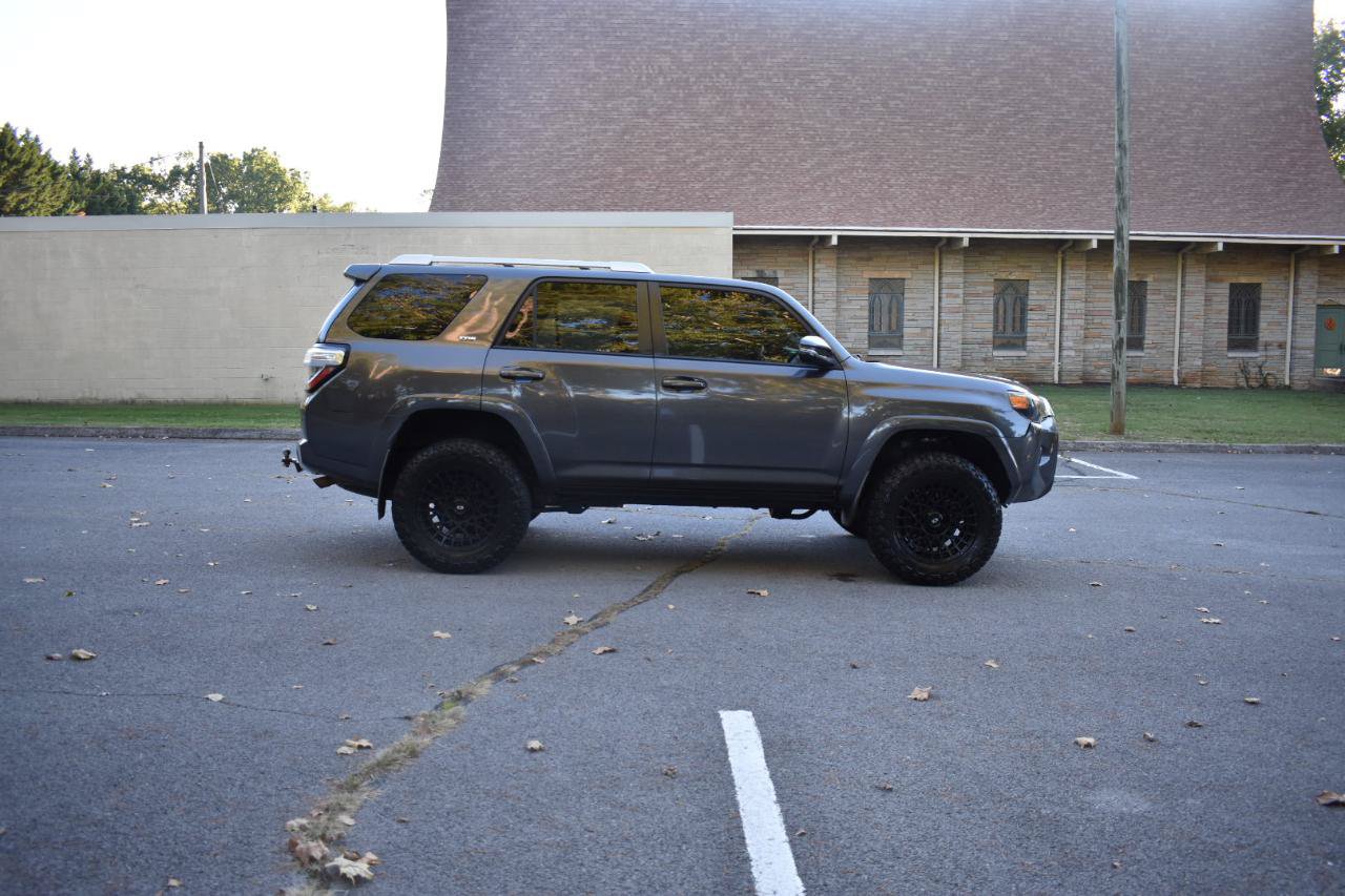 Used 2016 Toyota 4Runner SR5 Premium AWD/4WD image 8
