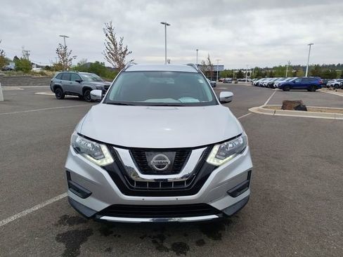 Used 2017 Nissan Rogue SV AWD/4WD image 8
