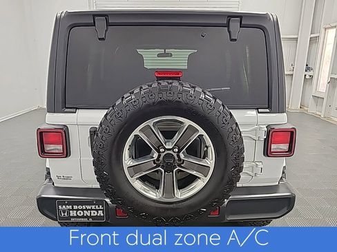 Used 2021 Jeep Wrangler Unlimited Sahara image 8