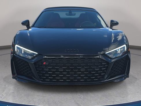 Used 2022 Audi R8 V10 w/ Premium Package image 3