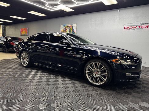 Used 2016 Jaguar XJ R-Sport image 2