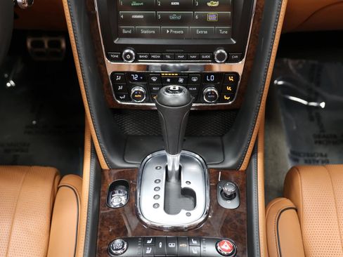 Used 2015 Bentley Flying Spur V8 AWD/4WD image 30
