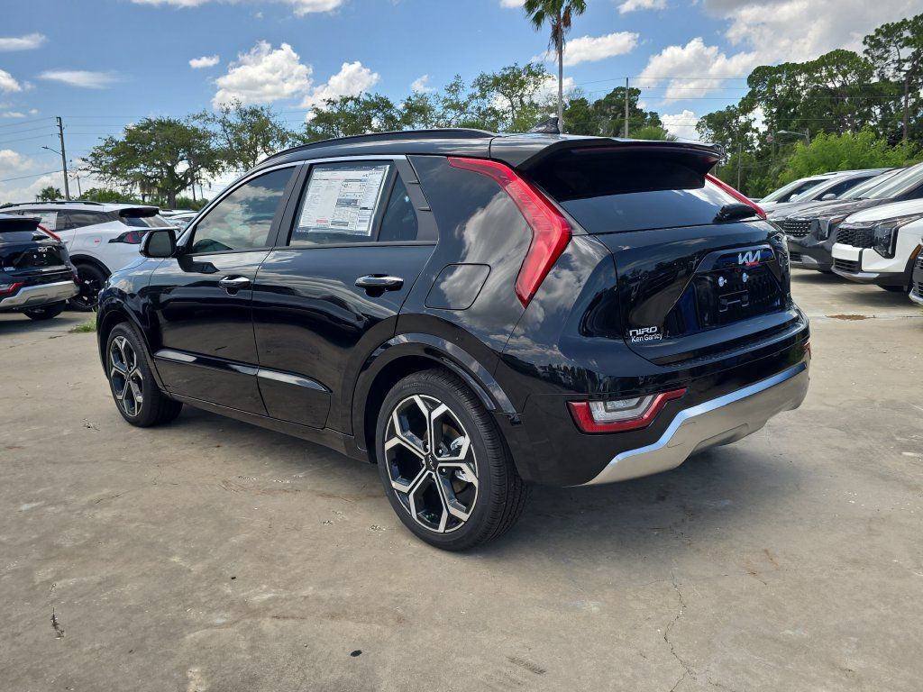 New 2026 Kia Niro SX Touring FWD image 6