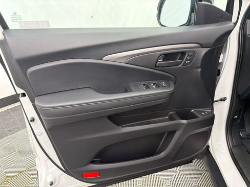 Used 2022 Honda Passport EX-L image 11