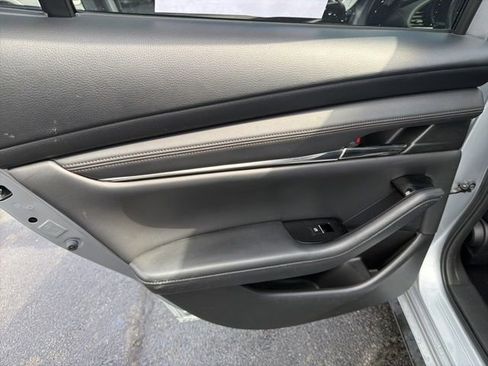 Used 2019 MAZDA MAZDA3 Select image 15