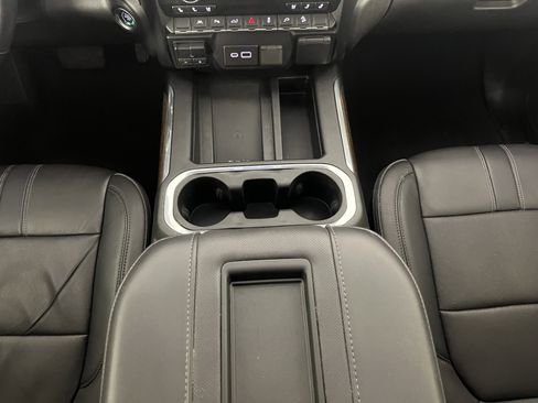 Used 2022 Chevrolet Silverado 1500 High Country w/ Safety Package II image 16