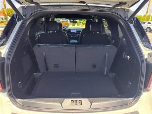 Used 2023 Ford Explorer ST-Line w/ Class IV Trailer Tow Package RWD image 13