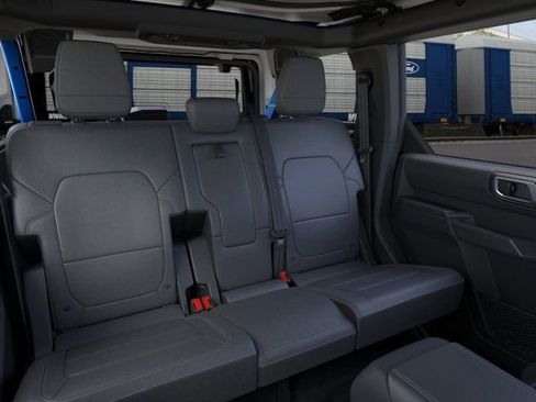 New 2025 Ford Bronco Badlands image 11