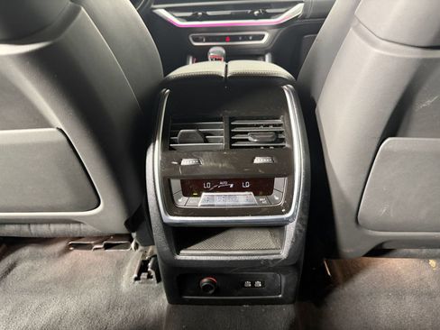 Used 2023 BMW XM AWD/4WD image 28