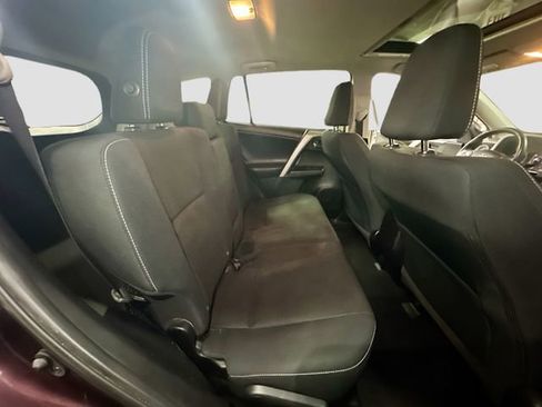 Used 2018 Toyota RAV4 XLE image 27