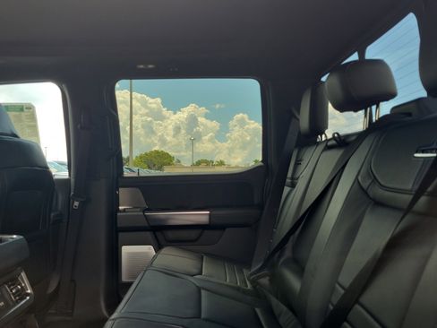 New 2026 Ford F450 Platinum w/ FX4 Off-Road Package image 10