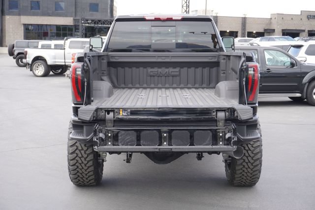 Used 2025 GMC Sierra 3500 AT4 w/ AT4 Premium Plus Package AWD/4WD image 12
