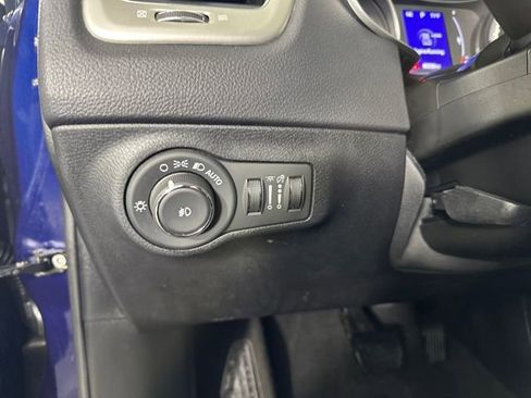 Used 2019 Jeep Compass Latitude image 19