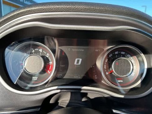 Used 2016 Dodge Challenger SRT w/ Technology Group image 13