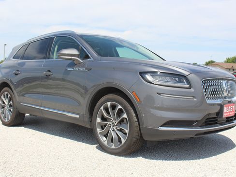 Used 2023 Lincoln Nautilus Reserve w/ Equipment Group 201A AWD/4WD image 3