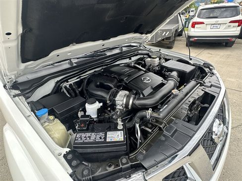 Used 2019 Nissan Frontier SV AWD/4WD image 23