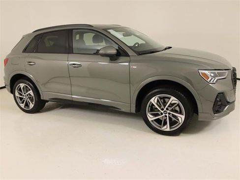 New 2025 Audi Q3 2.0T Premium image 6