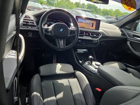 Used 2024 BMW X4 xDrive30i w/ Premium Package image 7