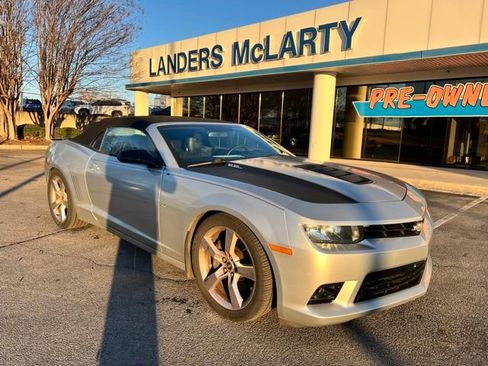 Used 2015 Chevrolet Camaro SS image 2