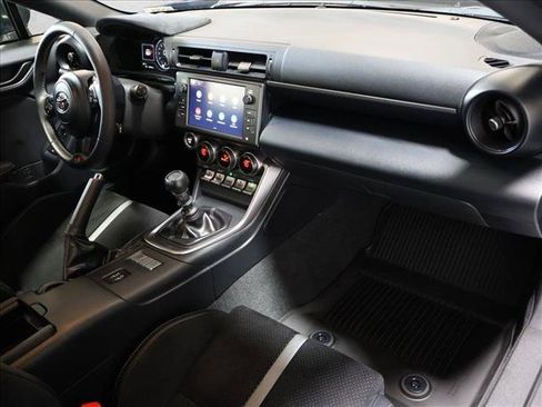 Used 2025 Toyota GR86 Premium w/ ALL Weather Mat Package (TMS) RWD image 24