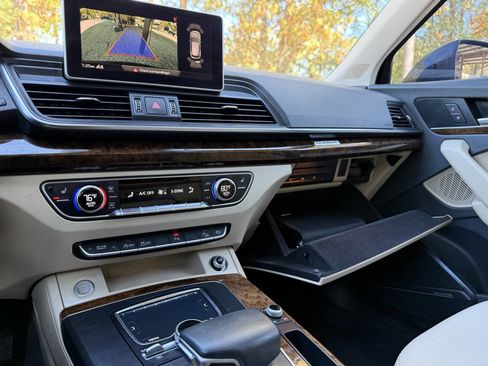 Used 2018 Audi Q5 2.0T Premium Plus w/ Premium Plus Package image 14