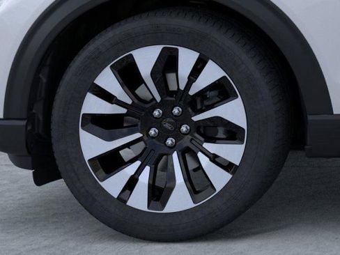 New 2026 Ford Explorer Platinum w/ LUX Leather Package image 19