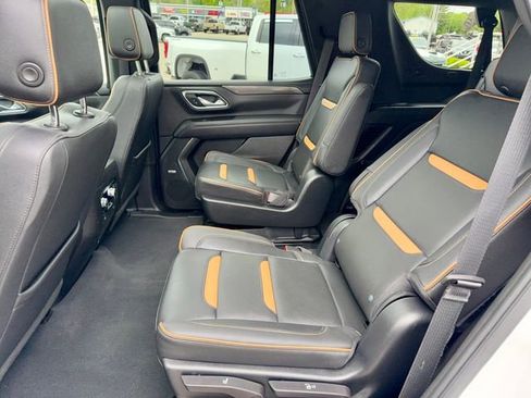 Used 2023 GMC Yukon AT4 w/ AT4 Premium Plus Package AWD/4WD image 11