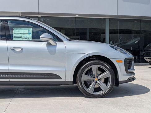 New 2026 Porsche Macan image 11