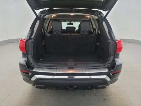 Used 2019 Nissan Pathfinder Platinum image 29