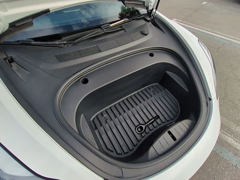 Used 2023 Tesla Model 3 Standard Range RWD image 28