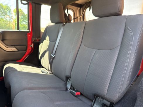 Used 2017 Jeep Wrangler Unlimited Sport w/ Quick Order Package 24S AWD/4WD image 12