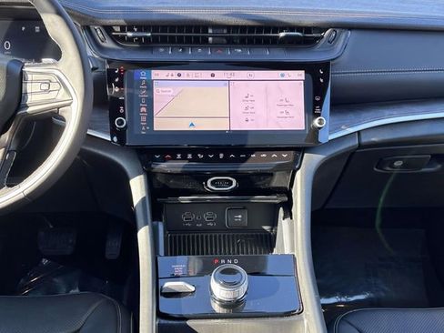 New 2026 Jeep Grand Cherokee Limited AWD/4WD image 12