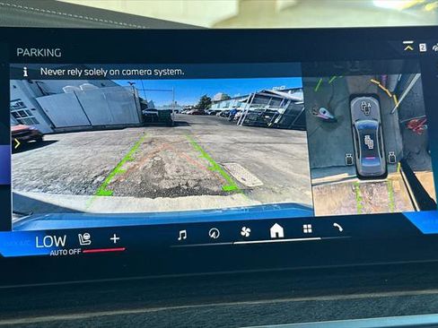 Used 2024 BMW i7 M70 image 18