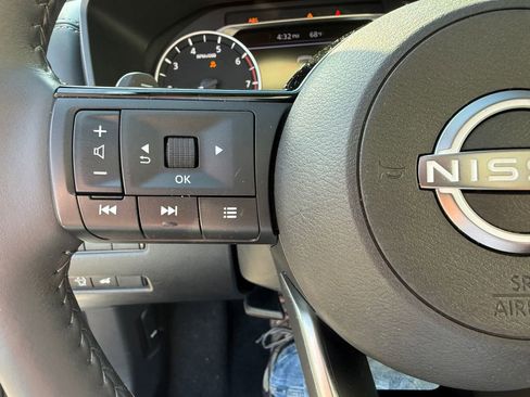 Used 2023 Nissan Rogue SV w/ SV Premium B Package AWD/4WD image 22