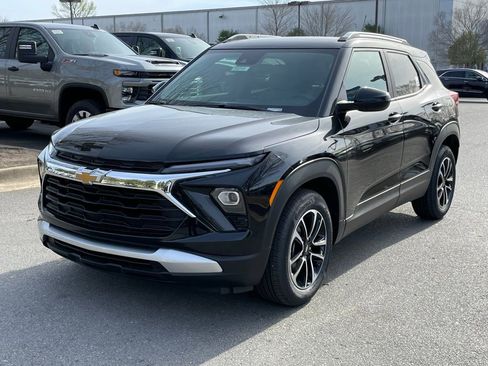 New 2026 Chevrolet TrailBlazer LT w/ Driver Confidence Package image 3