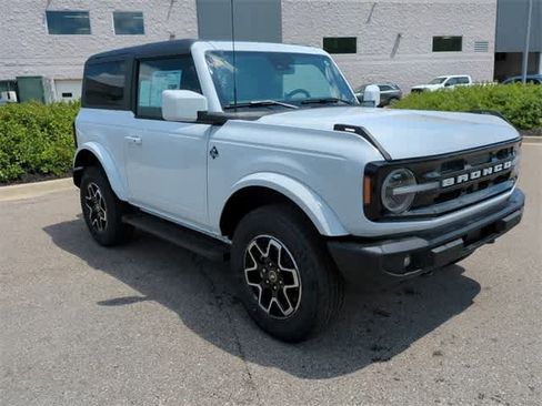 New 2023 Ford Bronco Outer Banks image 7