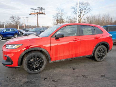 New 2026 Honda HR-V Sport image 3