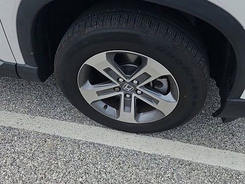 Used 2024 Honda Pilot EX-L image 16