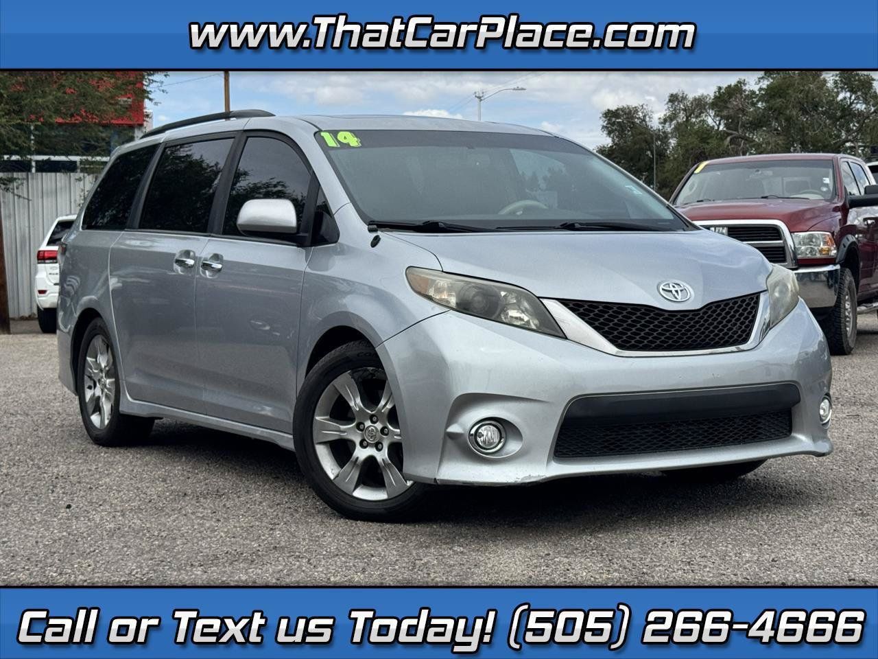 Used 2014 Toyota Sienna SE FWD image 1