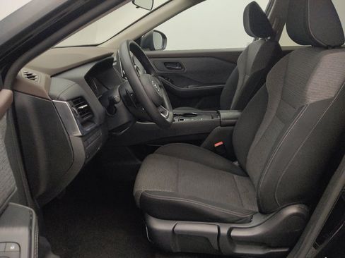 Used 2021 Nissan Rogue S FWD image 17