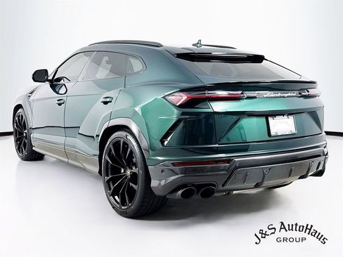 Used 2022 Lamborghini Urus image 5